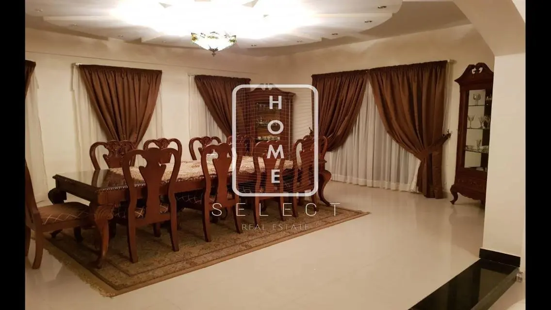 Luxury Villa for Sale - 750 sqm in the Heart of the City