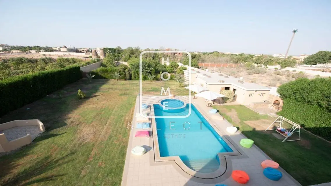 Luxury Villa for Sale - 750 sqm in the Heart of the City