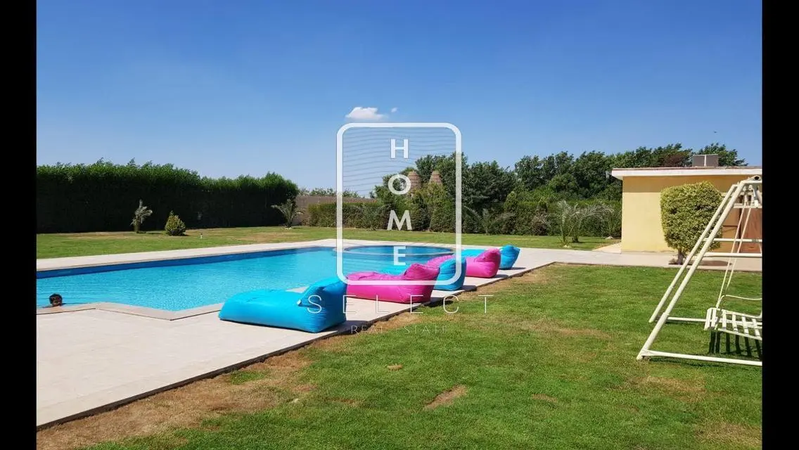 Luxury Villa for Sale - 750 sqm in the Heart of the City