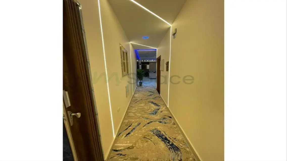 شقة فاخرة بمساحة 255 متر مربع