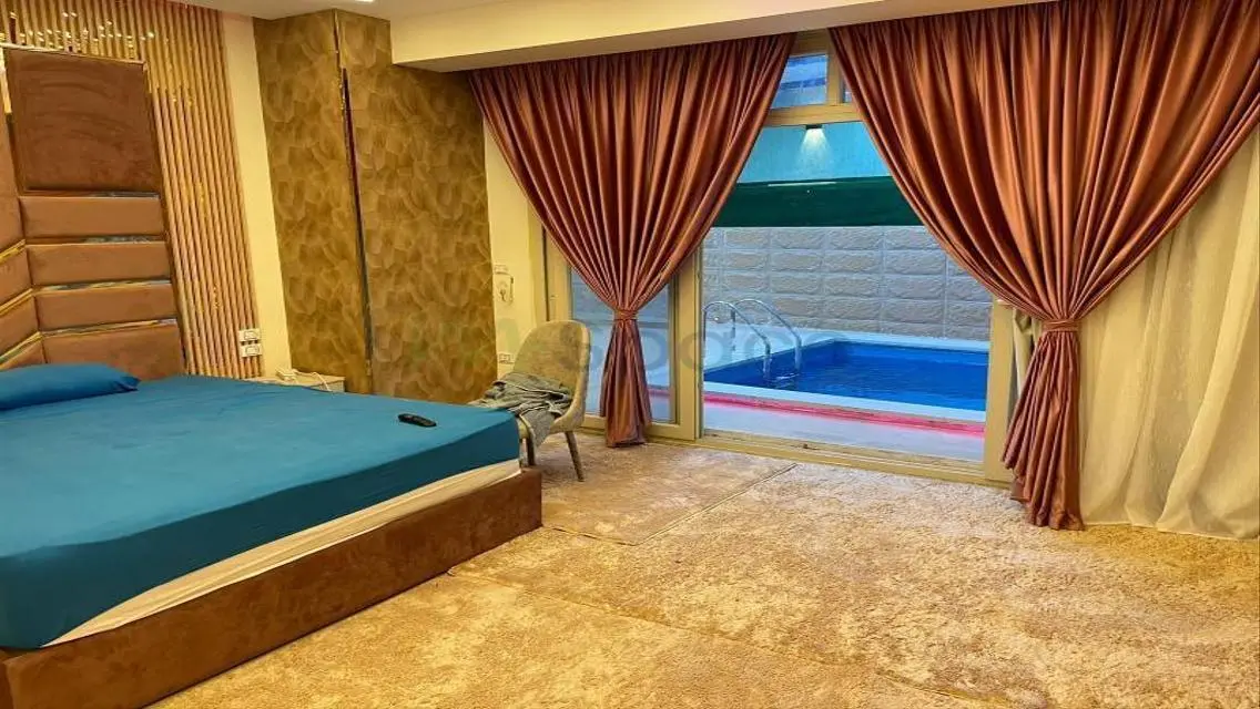 شقة فاخرة بمساحة 255 متر مربع