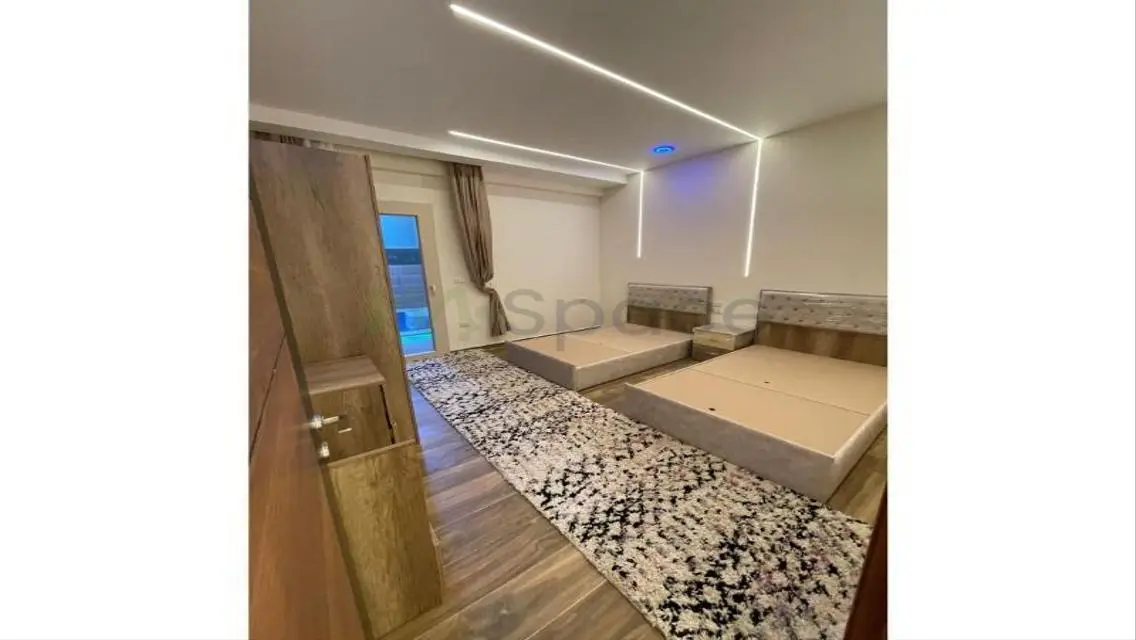 شقة فاخرة بمساحة 255 متر مربع