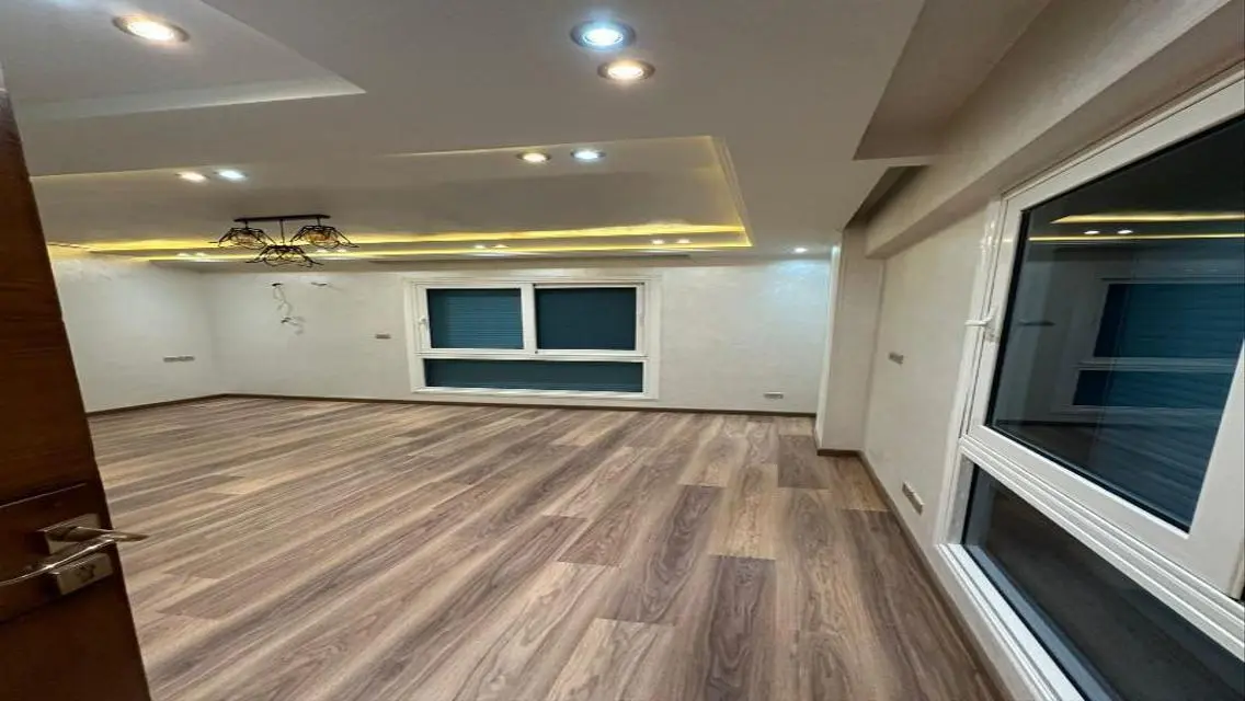 Luxury Apartment for Sale with Ample Space in City Center