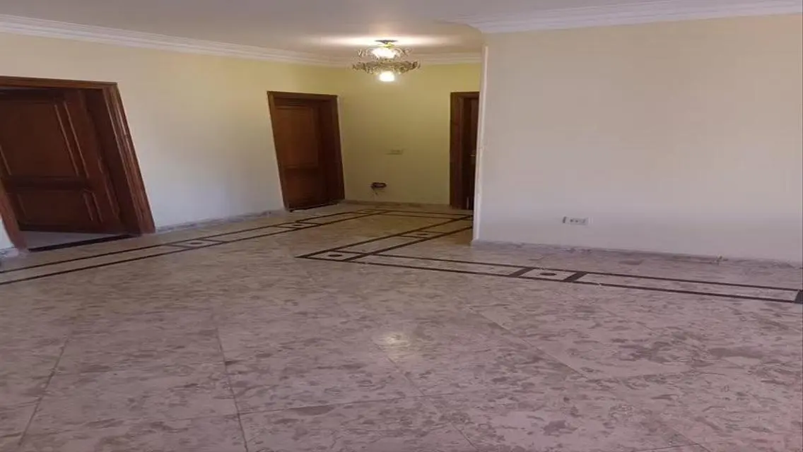 فيلا فاخرة للبيع في القاهرة الجديدة