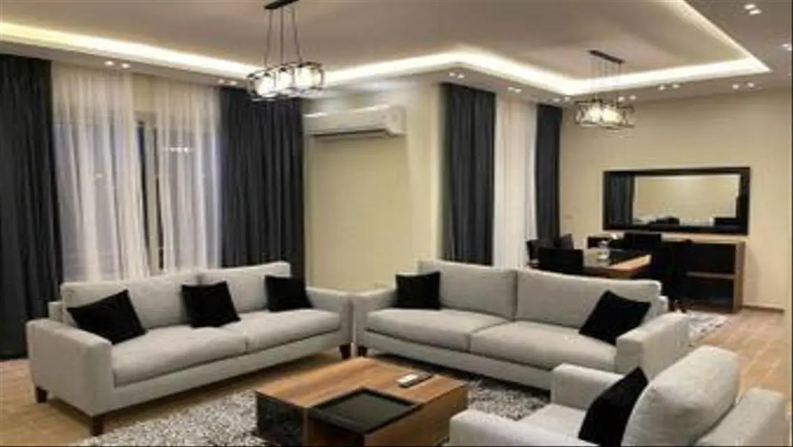Luxury Apartment in AUC near Midtown Point