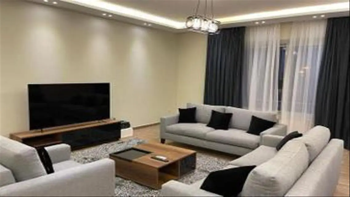 Luxury Apartment in AUC near Midtown Point