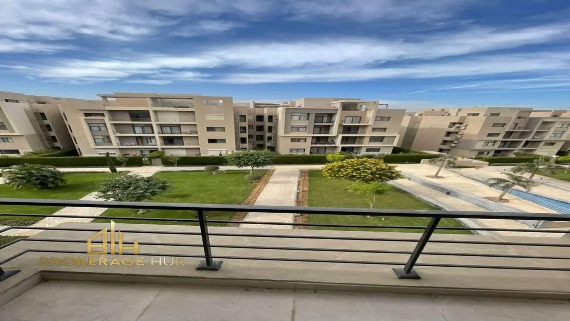 Luxury Apartment with Premier Amenities