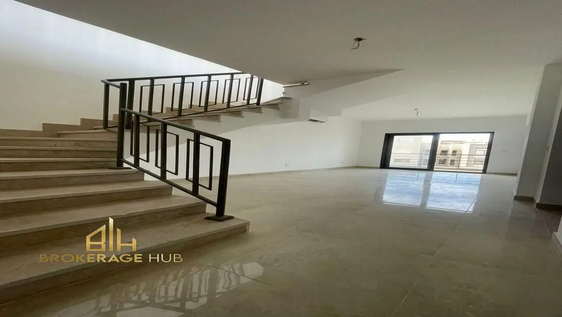 Luxury Apartment with Premier Amenities