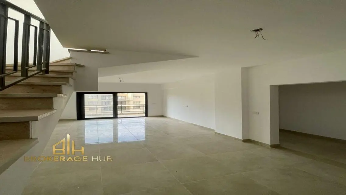 Luxury Apartment with Premier Amenities
