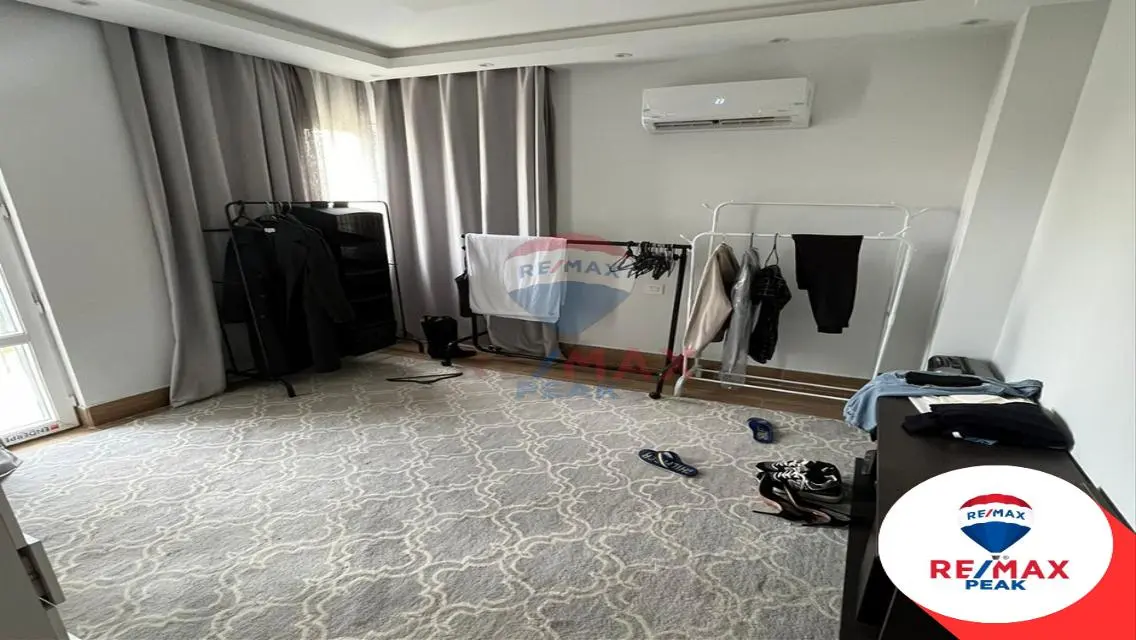 Stunning Apartment with Ample Space at an Attractive Price