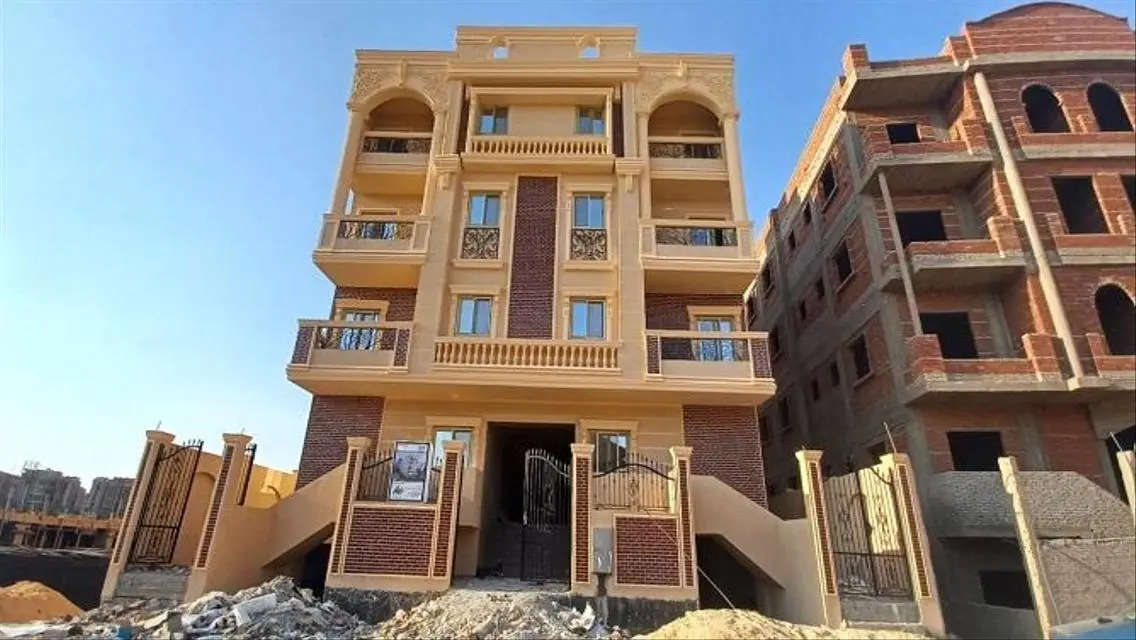 قصر فاخر مع جميع المرافق الحديثة