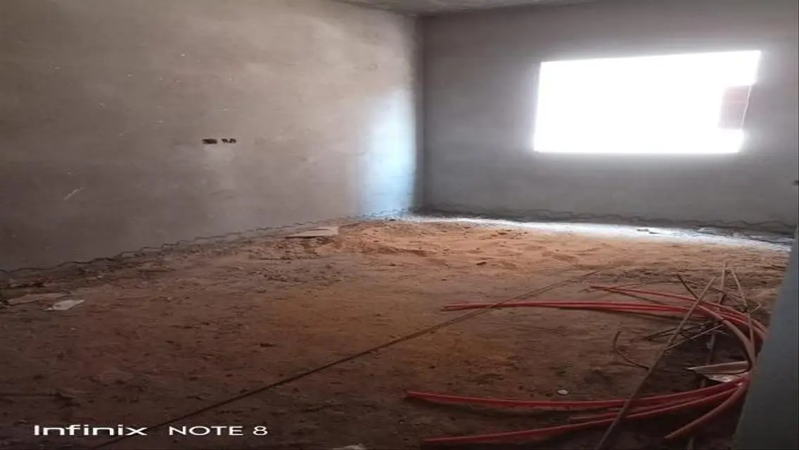 قصر فاخر مع جميع المرافق الحديثة