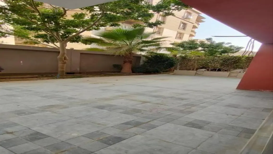 Luxury Villa with Private Garden and Pool in Amorada - New Cairo