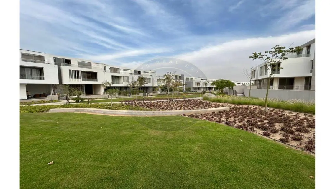 Real Estate Consultancy - Luxury Apartment in West Cairo