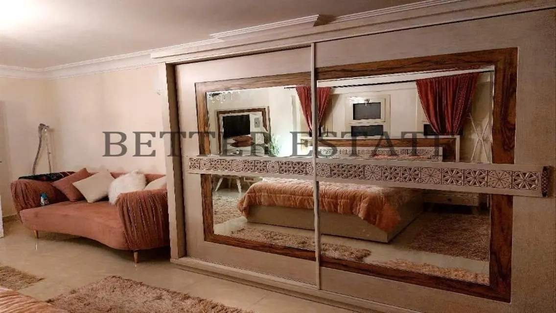 Luxury Apartment with Central Air Conditioning and Balcony