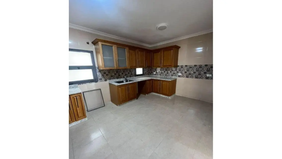 Luxury Apartment with Comprehensive Amenities for Rent