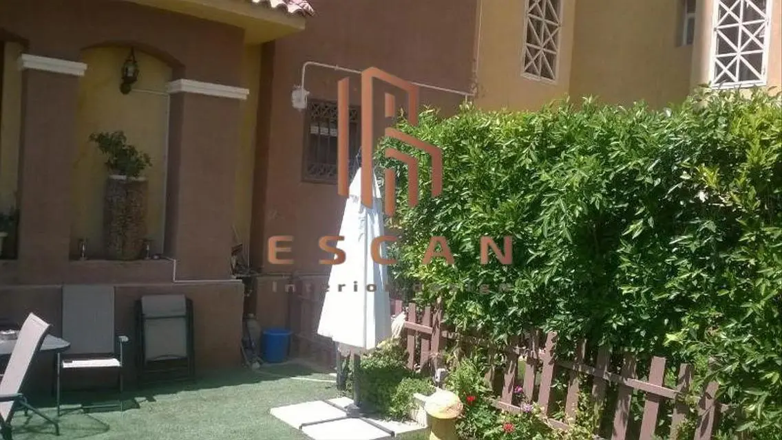 Luxurious Apartment with Spacious Private Garden