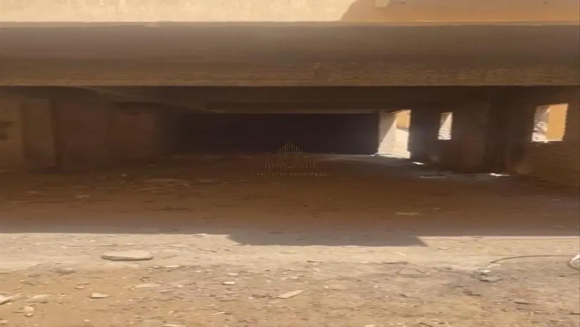 شقة فاخرة على شكل حرف L - 200 متر بجوار CFC3