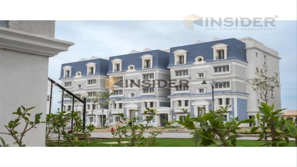 Luxury Apartment for Sale with Security and Balcony