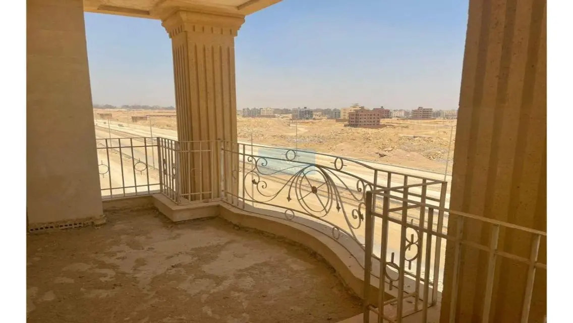 Stunning 400 sqm Apartment in Prime Location
