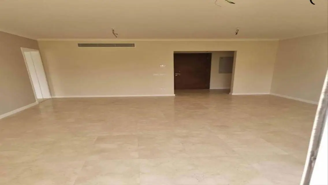 Luxury Apartment with 220 sqm in Heart of the City