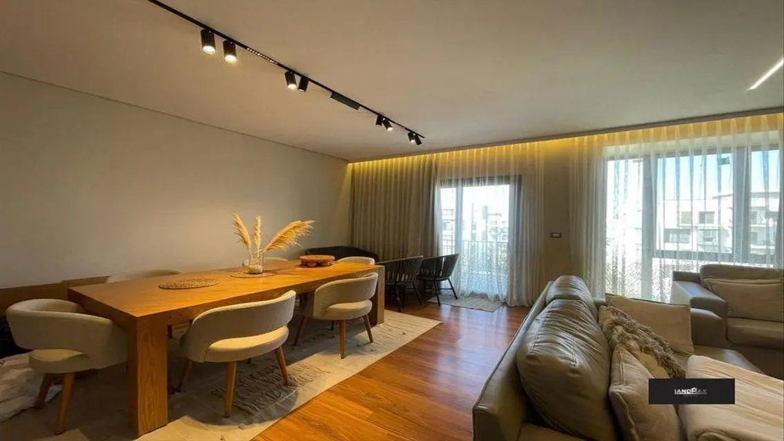 Luxury Apartment with Pool and Stunning View