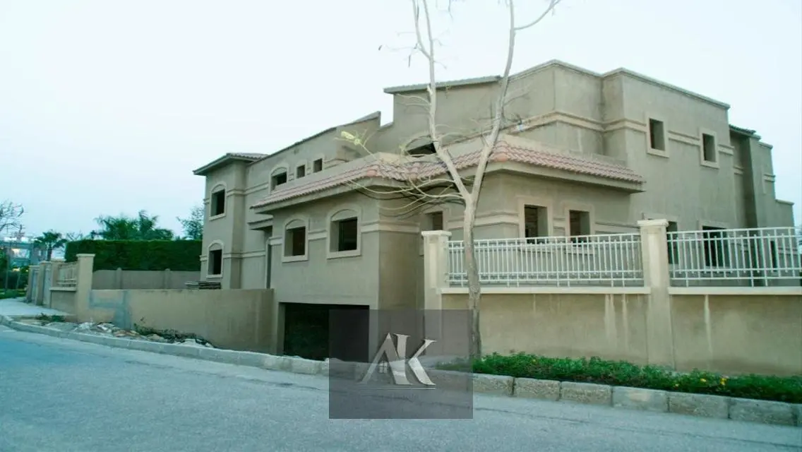 Luxury Villa with Private Pool and Garden for Sale