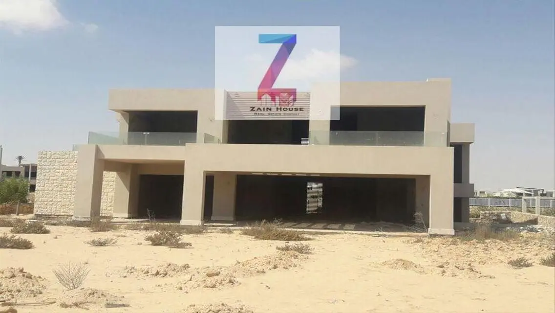 Luxury Apartment with 600 sqm and Balcony