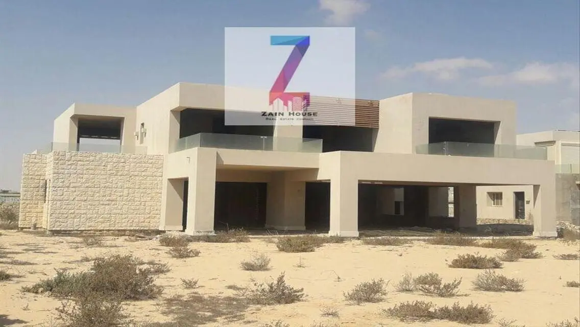 Luxury Apartment with 600 sqm and Balcony