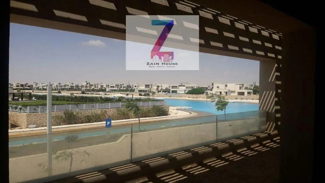 Luxury Apartment with 600 sqm and Balcony