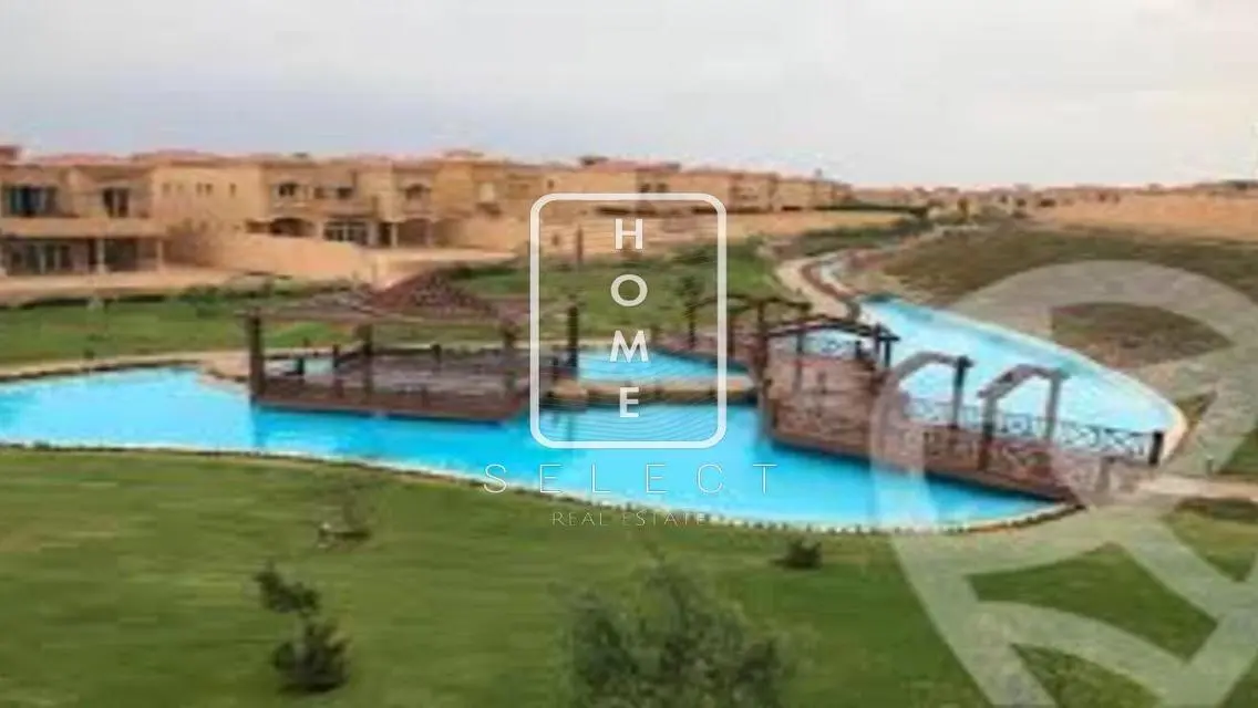 Luxury 5-Bedroom Villa with Garden and Pool in Prime Location