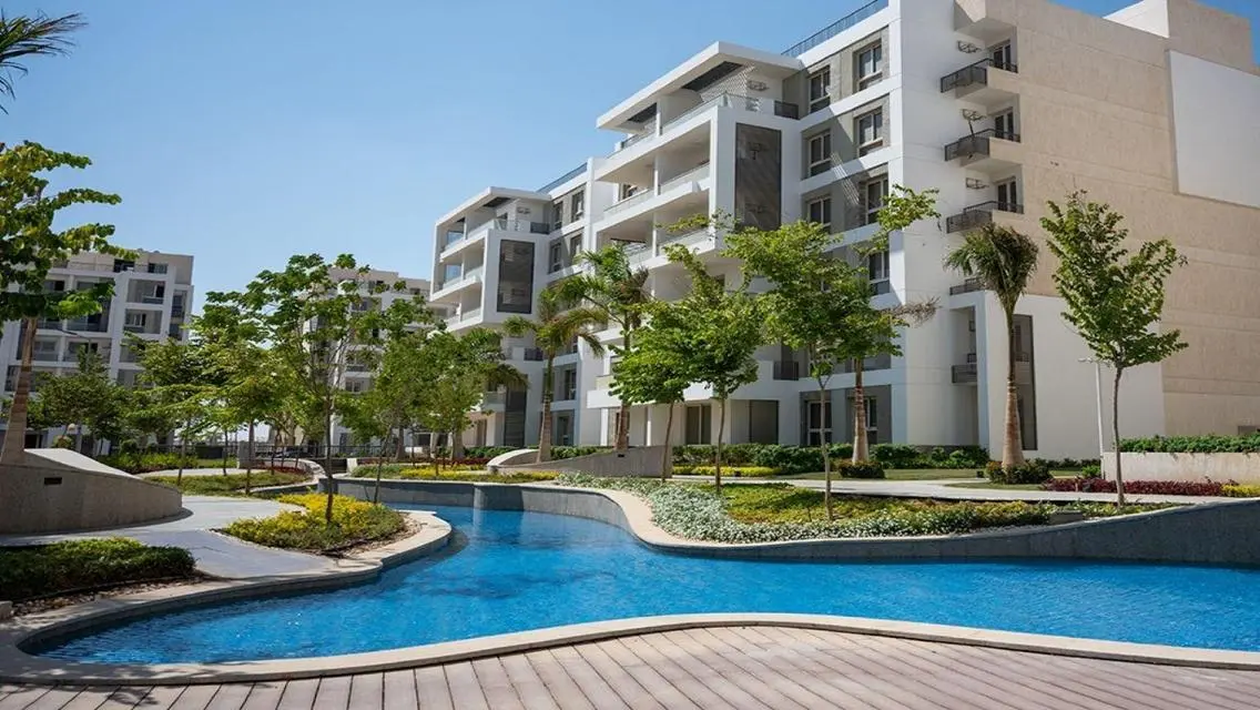 Luxury Apartment for Sale with Stunning Lake Views