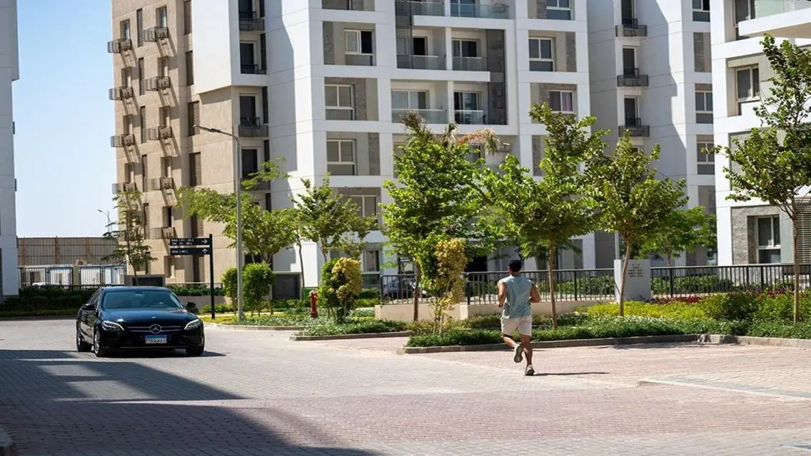 Luxury Apartment for Sale with Stunning Lake Views