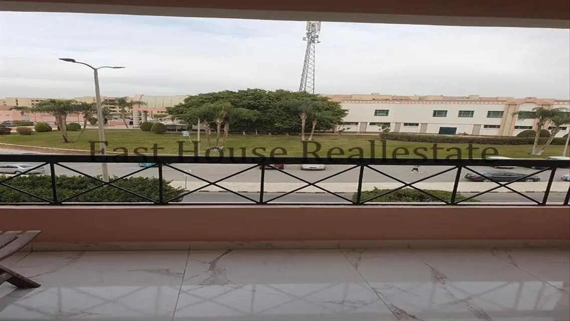منزل فخم في موقع مميز للبيع