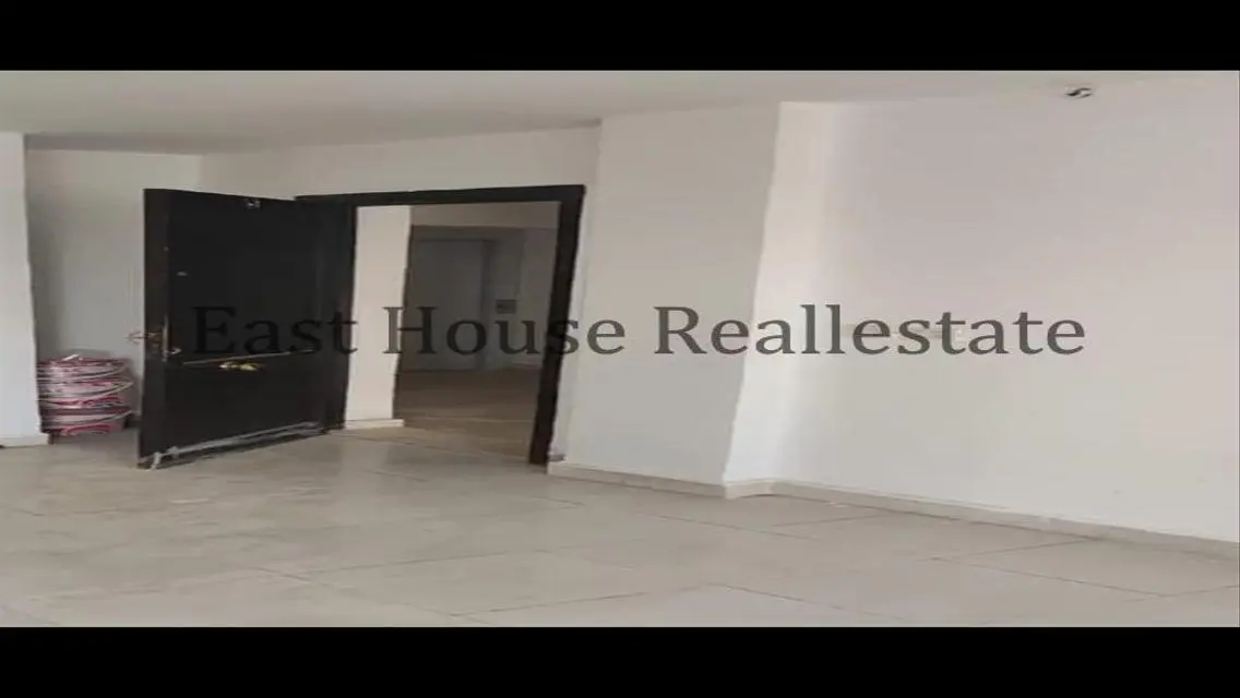Premium Apartment in B6 with Stunning View