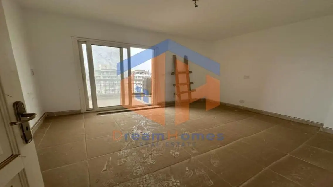 Luxury Villa for Sale in Ideal Location - 200-B12