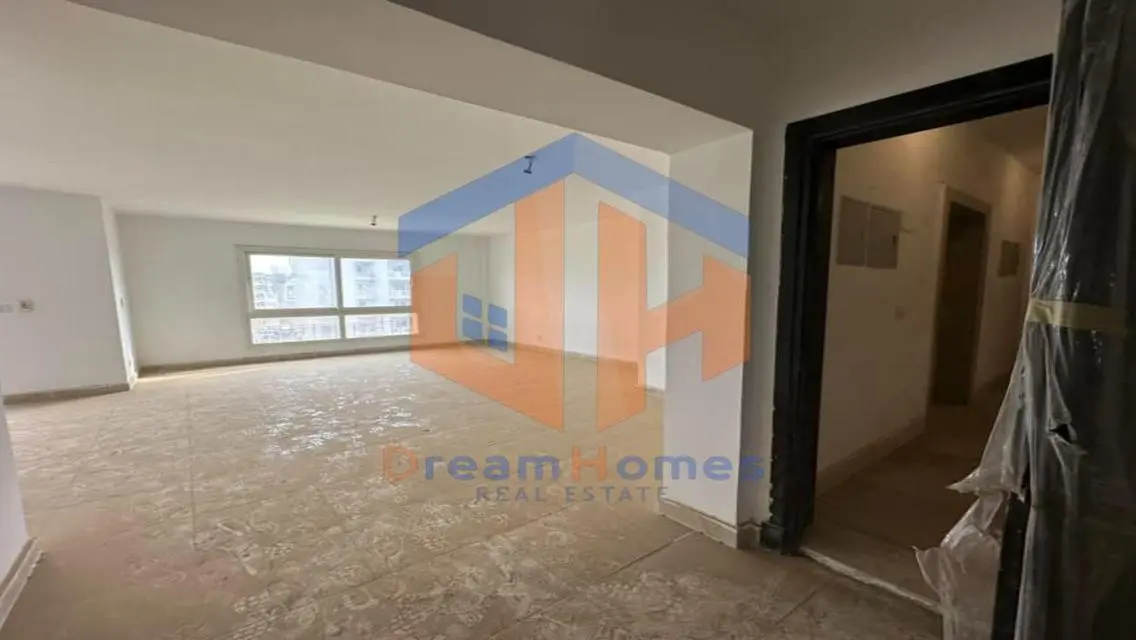 Luxury Apartment with Spacious Layout in Madinaty
