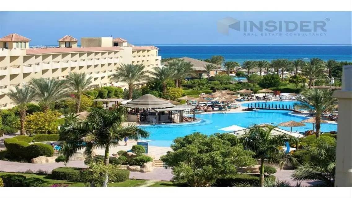 Luxury Apartment in Amwaj with Stunning Views