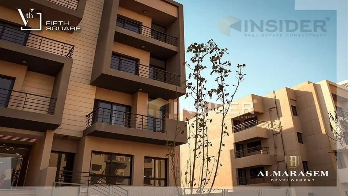 Luxury Apartment in the Heart of the City with Lake Views