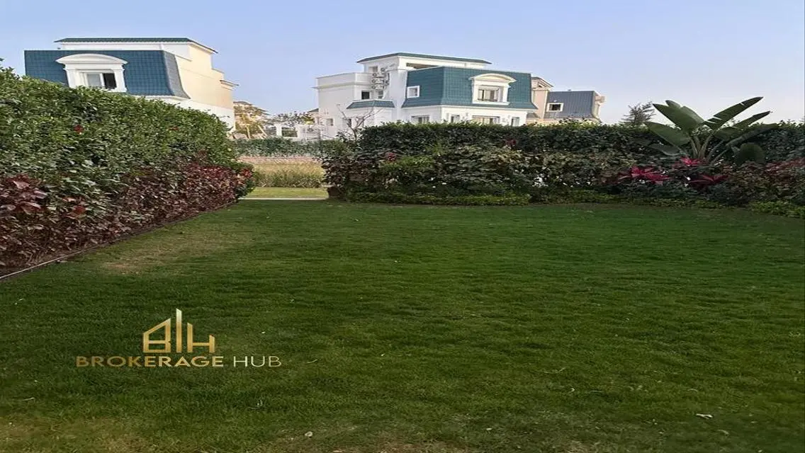 Luxurious Apartment of 203 SQM in October