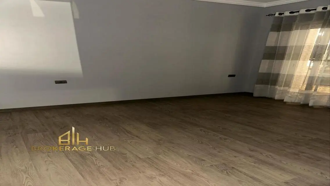 Luxurious Apartment of 203 SQM in October