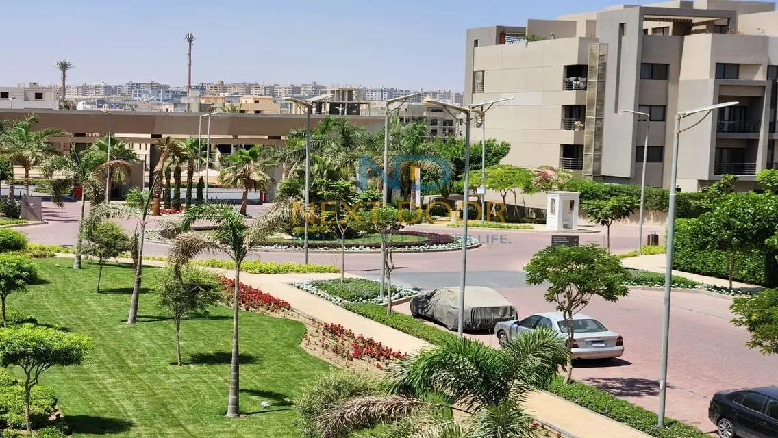 شقة فاخرة في قلب الجولدن سكوير