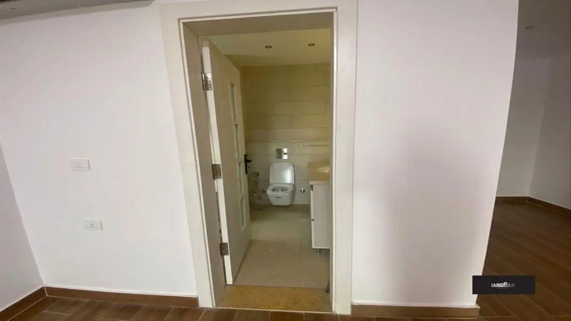 Luxury Apartment for Sale in Spectrum-LG-150-3-4