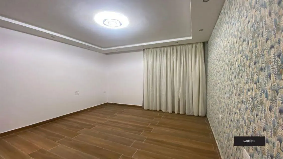 Luxury Apartment for Sale in Spectrum-LG-150-3-4