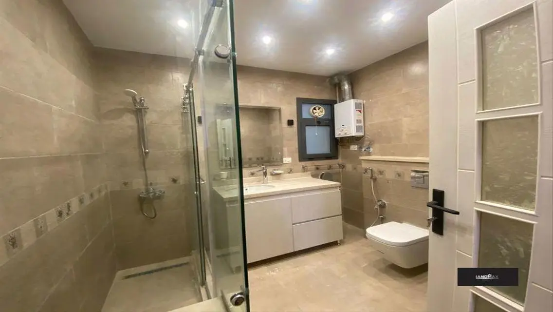 Luxury Apartment for Sale in Spectrum-LG-150-3-4