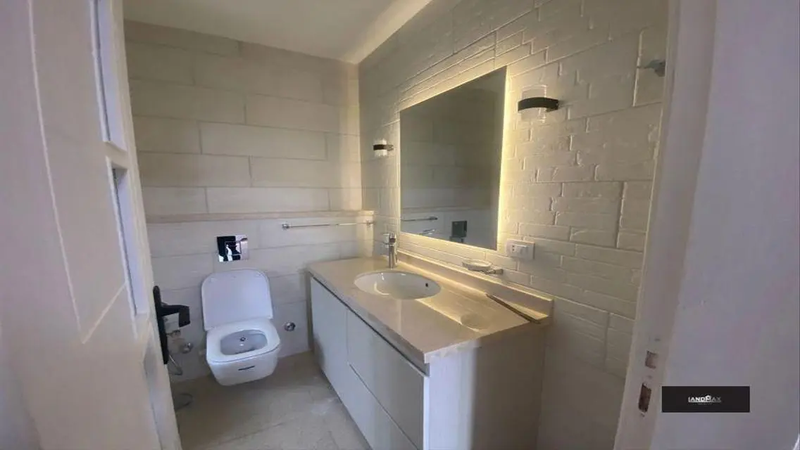 Luxury Apartment for Sale in Spectrum-LG-150-3-4