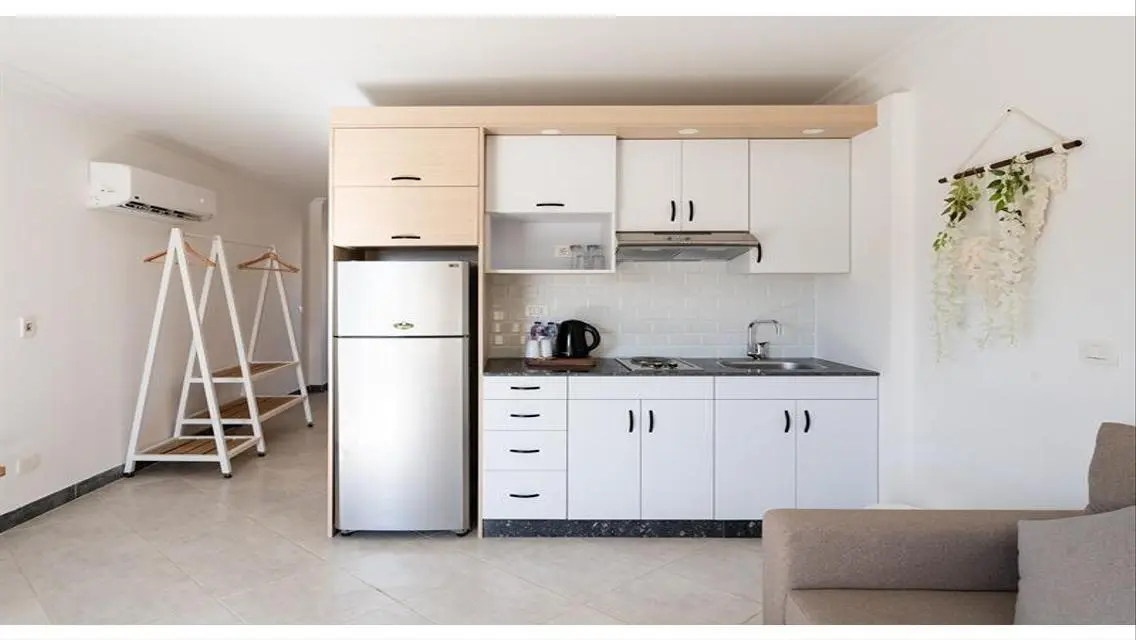 Luxury Apartment with 15m Space, Private Garden and Pool