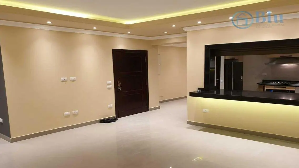 شقة فاخرة بسعر ممتاز