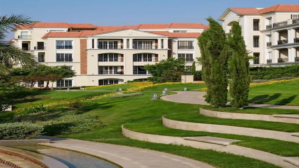 Luxury Apartment in Regents Square - New Cairo