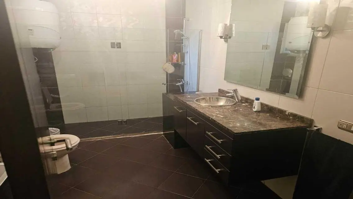 فيلا فاخرة مطلة على البحيرات
